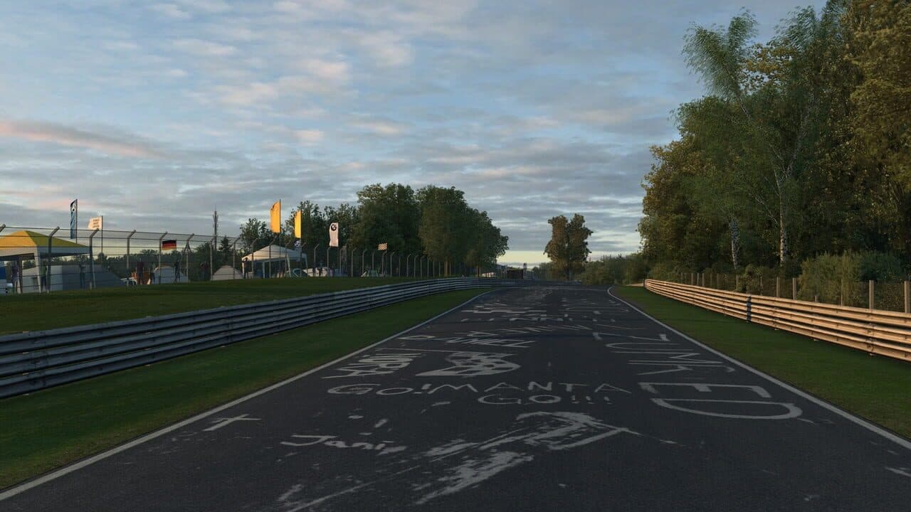RaceRoom Racing Experience: Nurburgring Legends screenshot 1