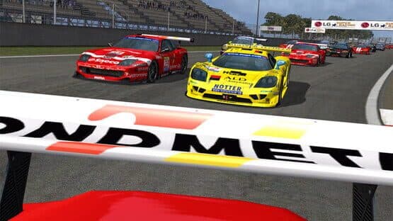 GTR: FIA GT Racing Game screenshot 2